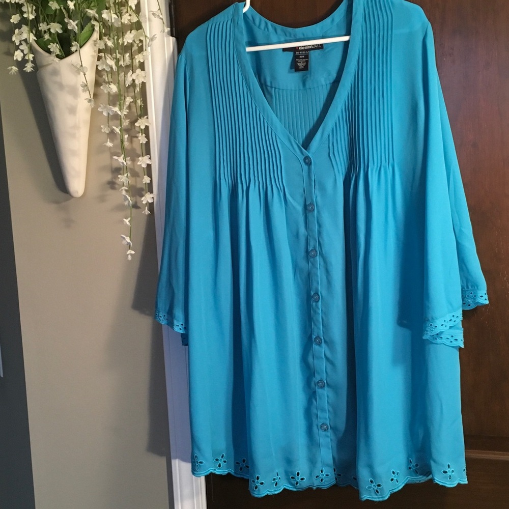 Denim 24/7 Turquoise Button-Front Pintuck Blouse - Picture 2 of 5